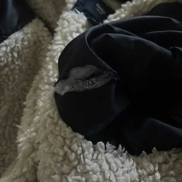 GAP sherpa lined winter jacket - Picture 11 of 11